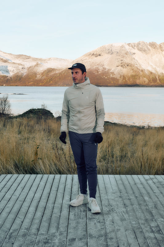 Phantom LightShell Hooded Jacket Men