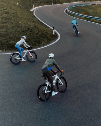 Lookbook Signature Cycling Wind Jacket Women 59