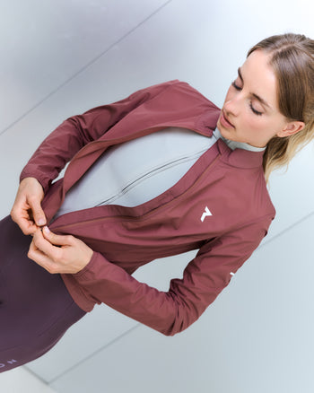 Lookbook Signature Cycling Wind Jacket Women 32