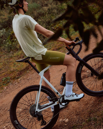 Lookbook Vela Cycling Cargo Bib Shorts Men 9