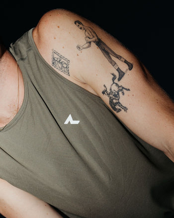 Lookbook Phantom Running Singlet Men 16