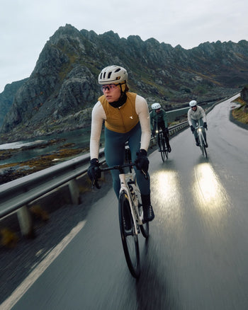 Lookbook Signature Cycling Insulated Gilet Women 40