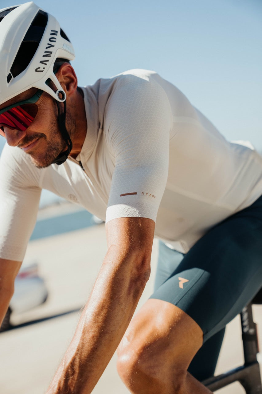 RYZON Performance Apparel 