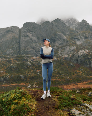 Lookbook Phantom Running Insulated Vest Women 12