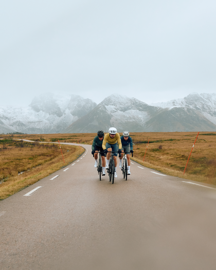 Lookbook Signature Cycling Longsleeve Jersey Men 2nd Generation 71