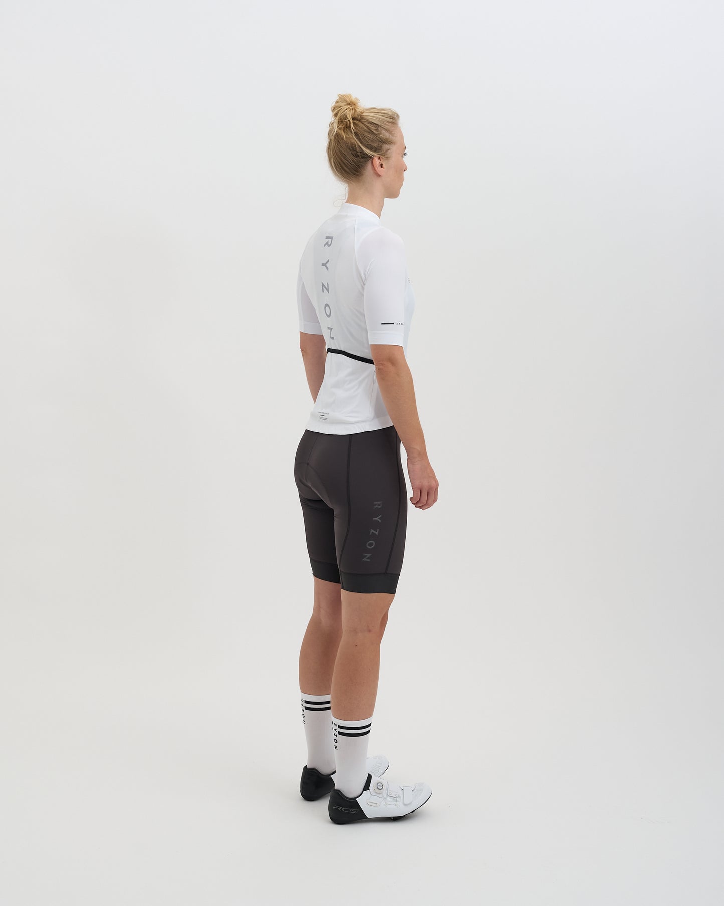 7104XXAW
