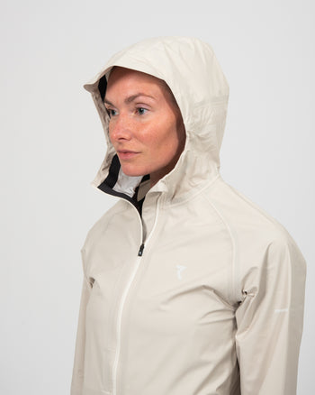 Lookbook Sydon Athletic Rain Jacket Women 20