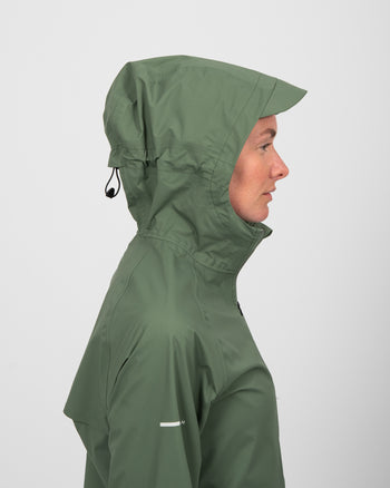 Lookbook Sydon Athletic Rain Jacket Women 17